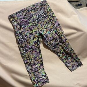 Lulu SeaWheeze Fast&Free  10 Capri Leggings
